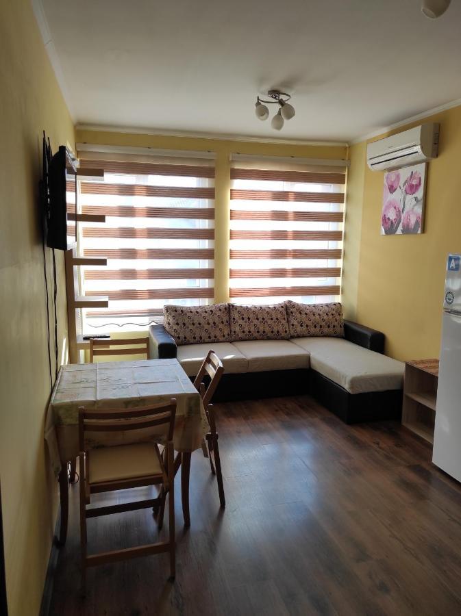Apartment Natalia Бургас Экстерьер фото