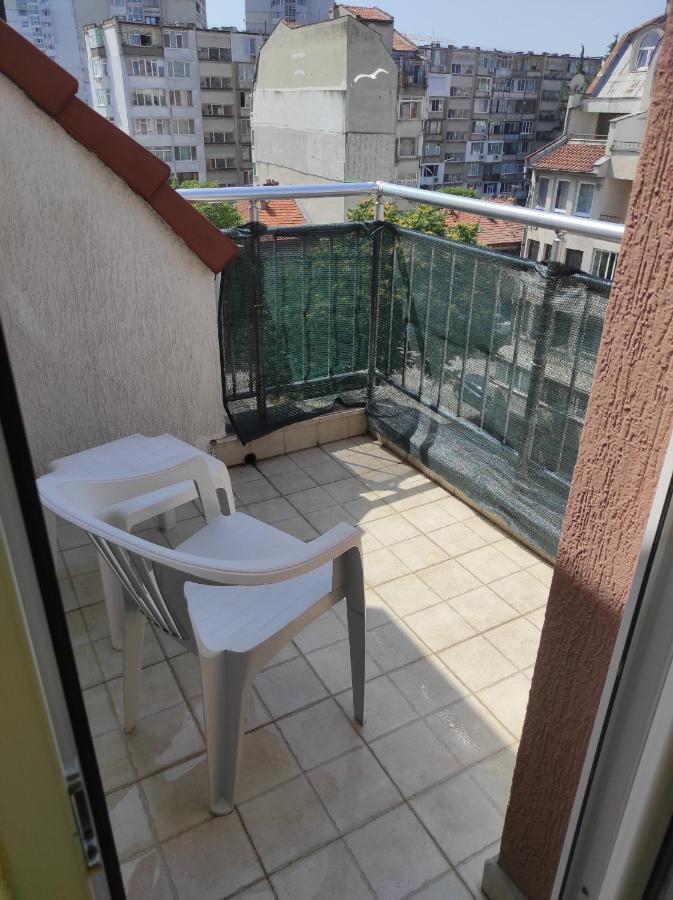 Apartment Natalia Бургас Экстерьер фото